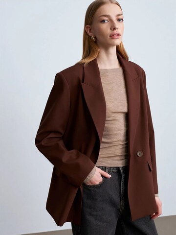 Dilvin Blazer in Brown
