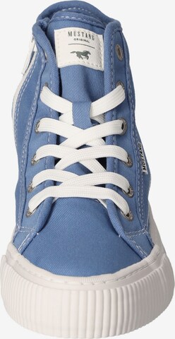 Sneaker alta di MUSTANG in blu