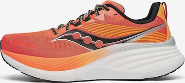 Chaussure de course saucony en rouge : devant