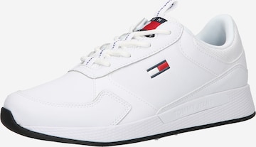 Tommy Jeans Sneakers in White: front