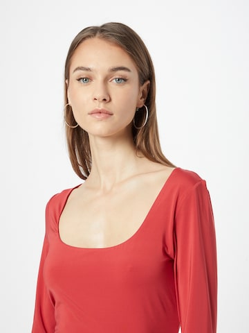 Cotton On - Camiseta en rojo