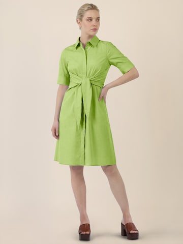 APART Kleid in Grün