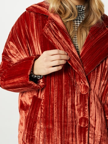 OOF WEAR Ανοιξιάτικο και φθινοπωρινό παλτό σε κόκκινο