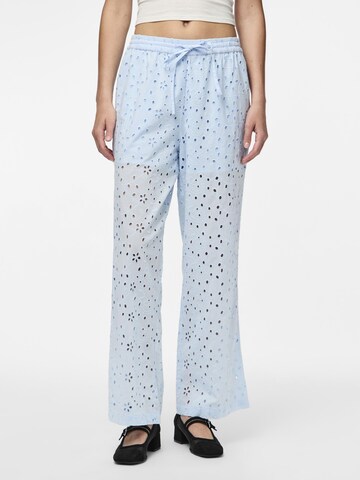 PIECES Regular Broek 'WENDY' in Blauw: voorkant