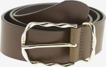 LEVI'S ® Belt in One size in Brown: front