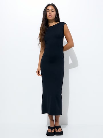 Pull&Bear Kleid in Schwarz: predná strana