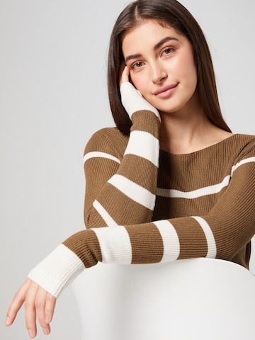 Guido Maria Kretschmer Women Sweater 'Dita' in Brown