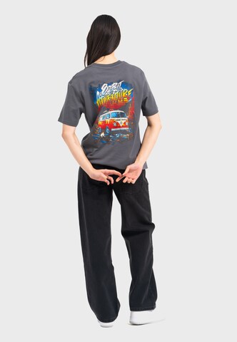 Oldskull Shirt 'Retro Roadtrip Logo Graphic' in Grey