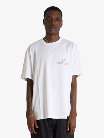 T-Shirt LOW BRAND en blanc : devant