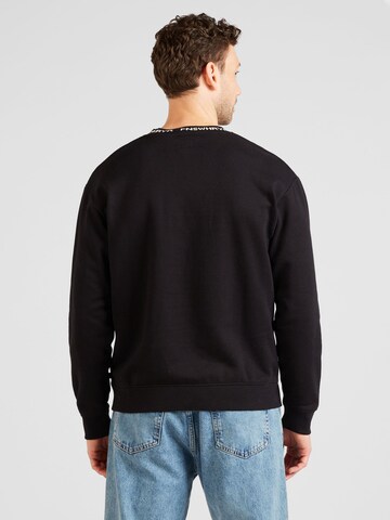 QS - Sweatshirt em preto