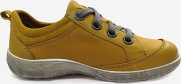 TIGGERS Athletic Lace-Up Shoes in Yellow