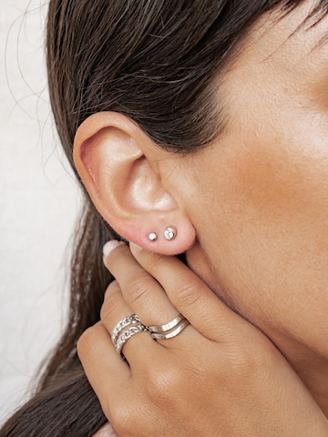 Orecchini 'Bezel Cubic' di Hey Happiness in argento