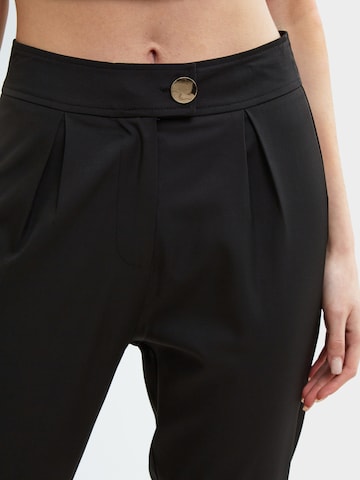 Tapered Pantaloni di Influencer in nero