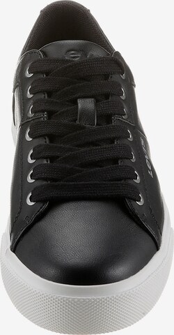 LEVI'S ® Låg sneaker 'Woodward' i svart