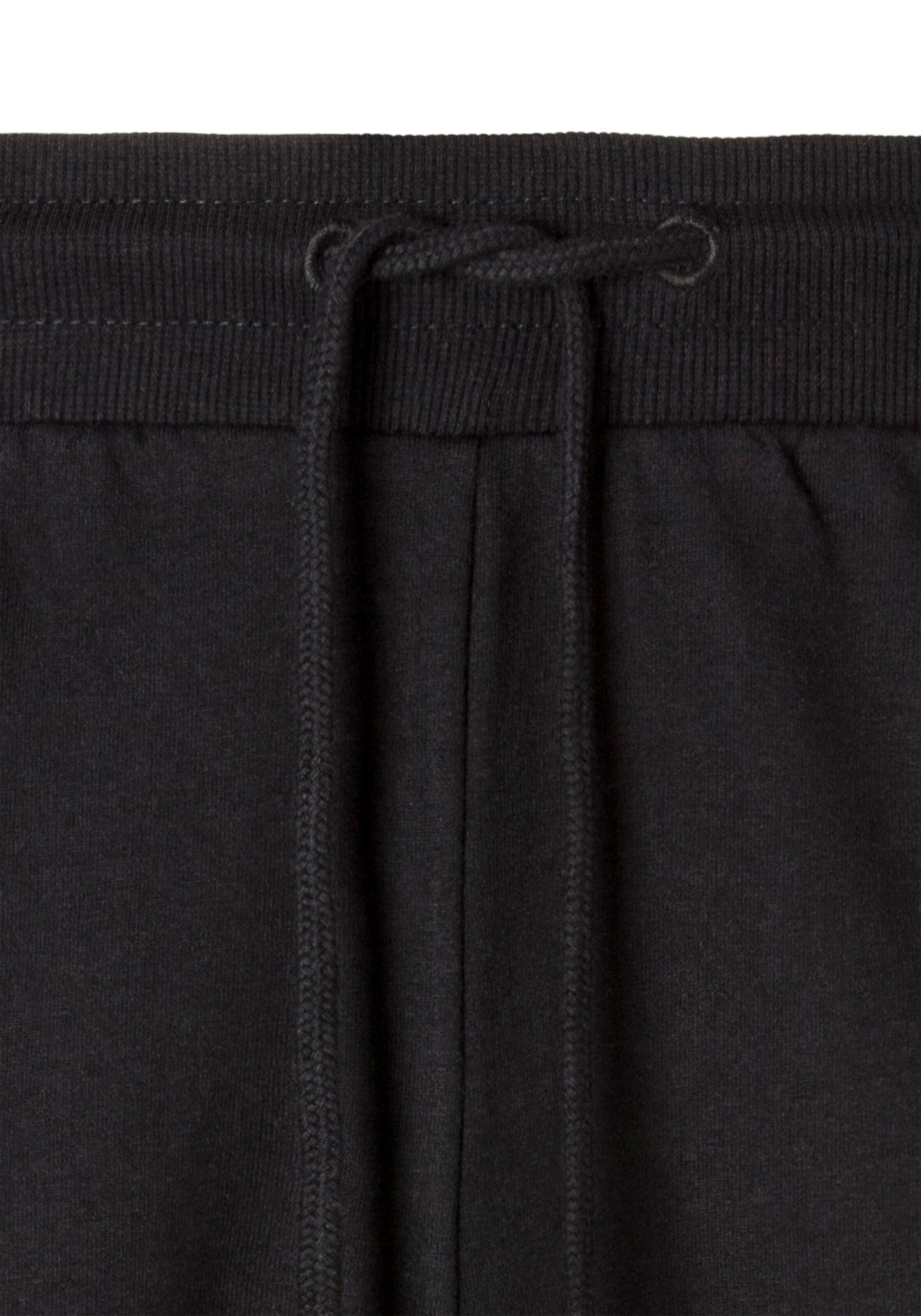 KangaROOS Tapered Pants in Black