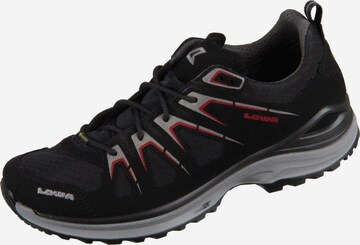 LOWA Flats 'Innox Evo' in Black: front