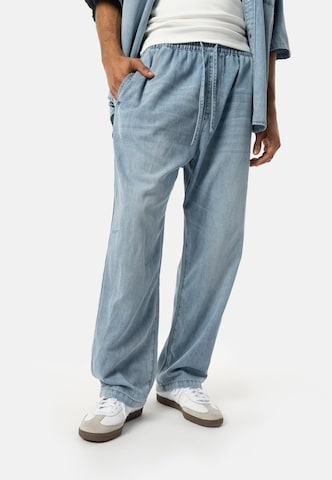 Elias Rumelis Boot cut Jeans in Blue: front