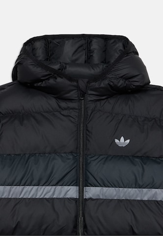 ADIDAS ORIGINALSZimska jakna - crna boja