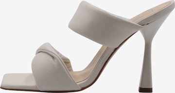 RISA Mules in Beige: front