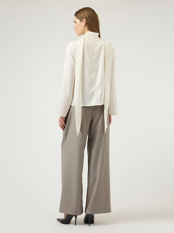 Chemisier 'YASPella' YAS en beige