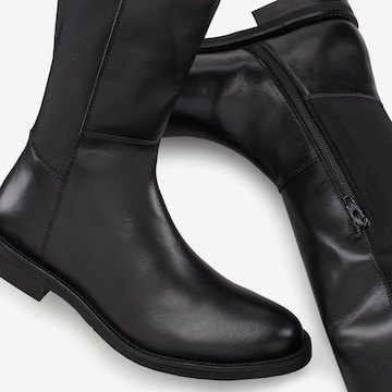 LASCANA Boots in Black