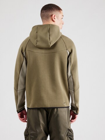 Nike Sportswear - Sudadera con cremallera 'Tech Fleece' en verde