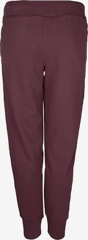 Daily’s Tapered Pants in Red