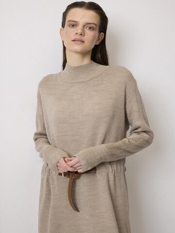 Touche Prive Kleid in Beige