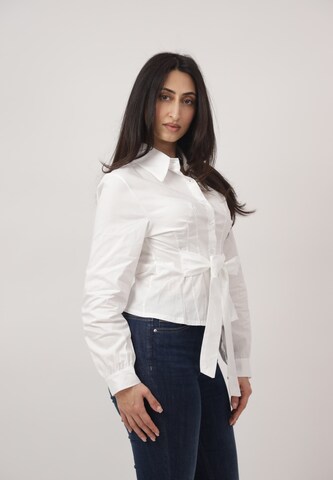 Elara Bluse in Weiß