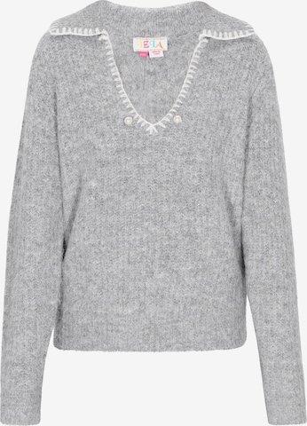 IZIA Oversized neulepaita värissä harmaa: etupuoli