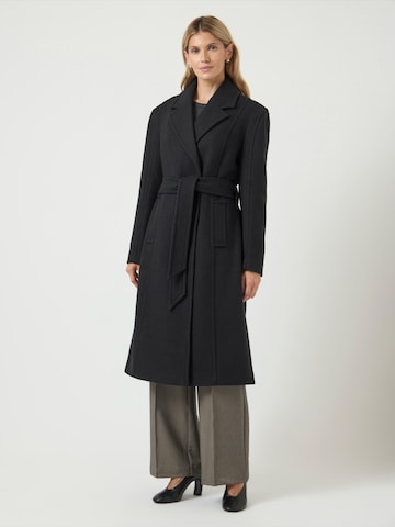 YAS Between-seasons coat 'YASKALI' in Black: front