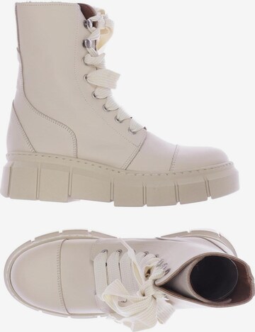 Alohas Dress Boots in 35 in White: front