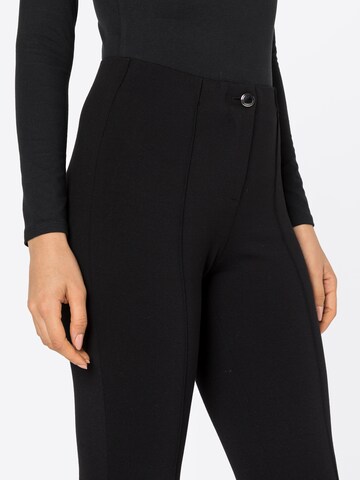 Coupe slim Pantalon s.Oliver BLACK LABEL en noir