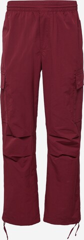 regular Pantaloni cargo 'Premium Essentials ' di ADIDAS ORIGINALS in rosso: frontale
