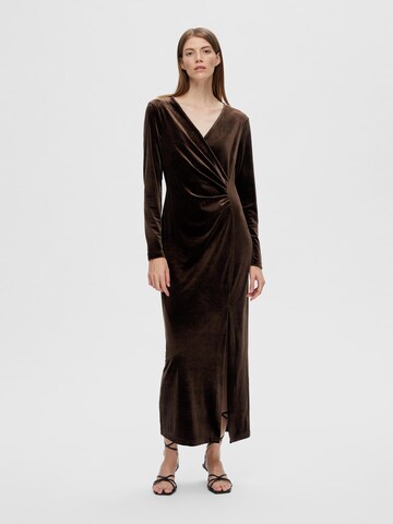SELECTED FEMME Dress in Brown: front