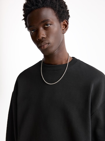 Pull&Bear Sweatshirt i svart