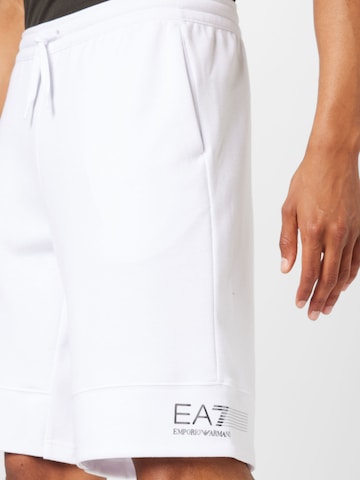 EA7 Emporio Armani Regular Спортен панталон в бяло