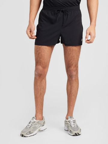 new balance Regular Sportshorts 'Essentials' in Schwarz: predná strana