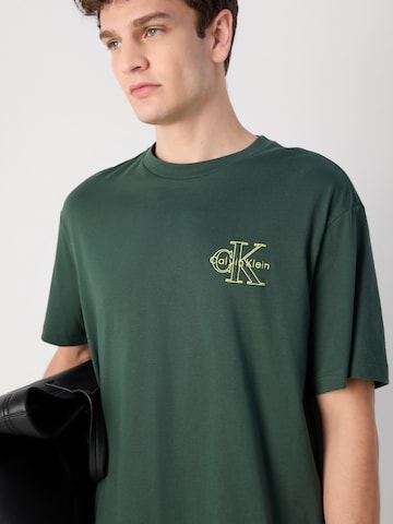Maglietta di Calvin Klein Jeans in verde