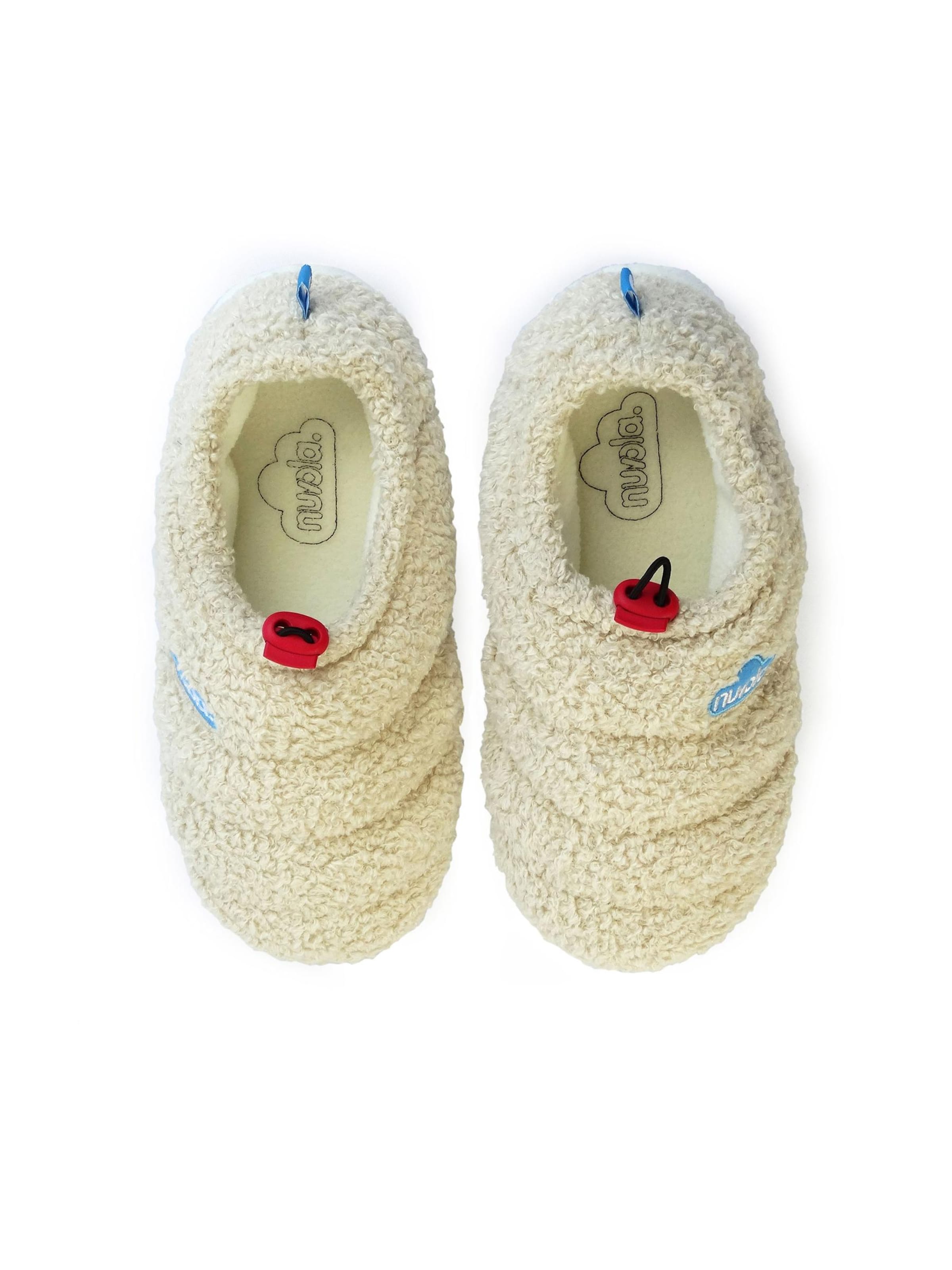 Ciabatta 'Classic Sheep' di Nuvola. in beige