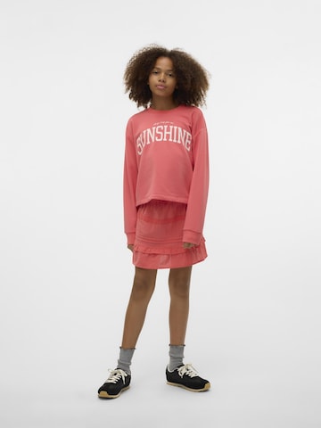Vero Moda Girl Sweatshirt 'VMLINSEY' in Rood