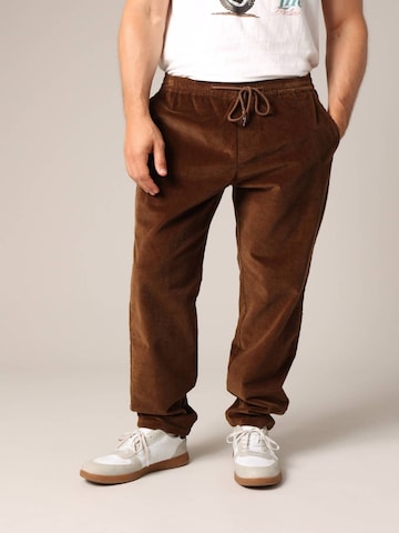 Loosefit Pantalon Deeluxe en marron