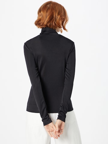 LEVI'S ® Shirts 'Oriel Turtleneck' i sort