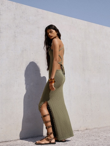 Robes en maille Bershka en vert