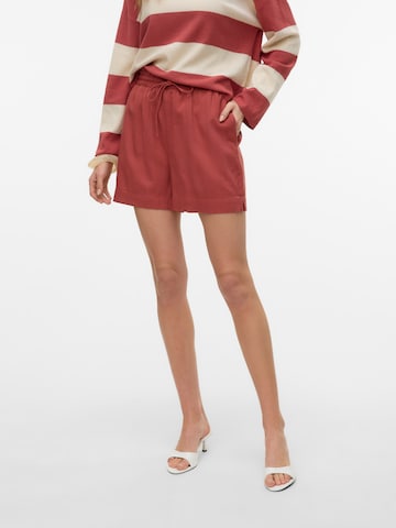 Loosefit Pantalon 'VMMYMILO' VERO MODA en rouge : devant