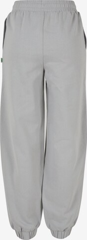 Urban Classics Tapered Pants in Grey