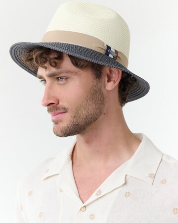 bugatti Hat 'Fedora' in Beige