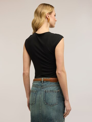 MOTIVI Top in Zwart