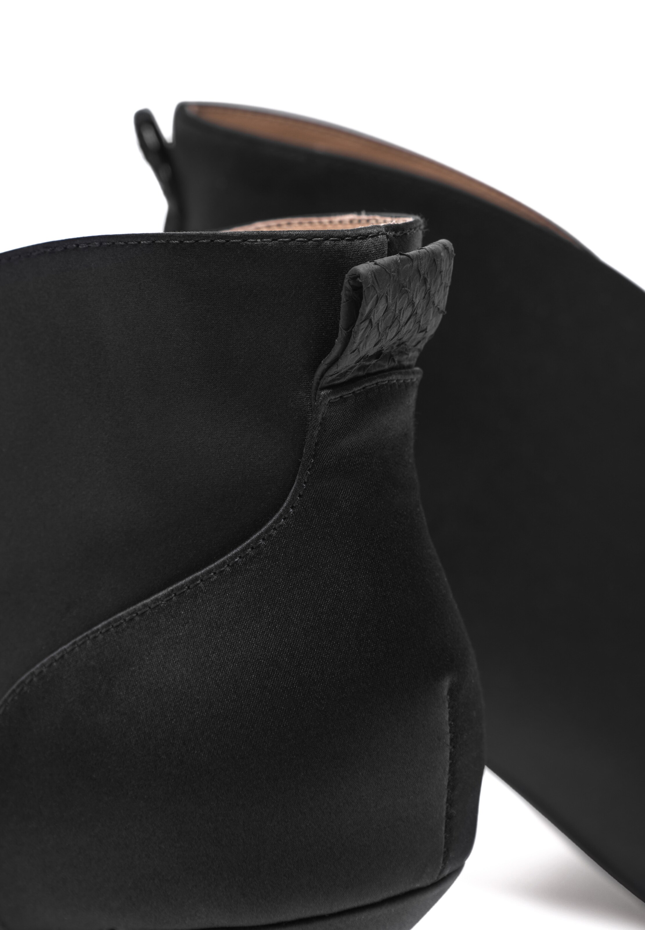 WODEN Pumps med høj front 'Valentine' i sort