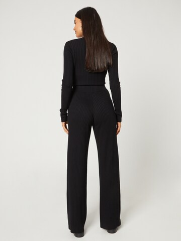 Guido Maria Kretschmer Women Regular Trousers 'Fleur' in Black